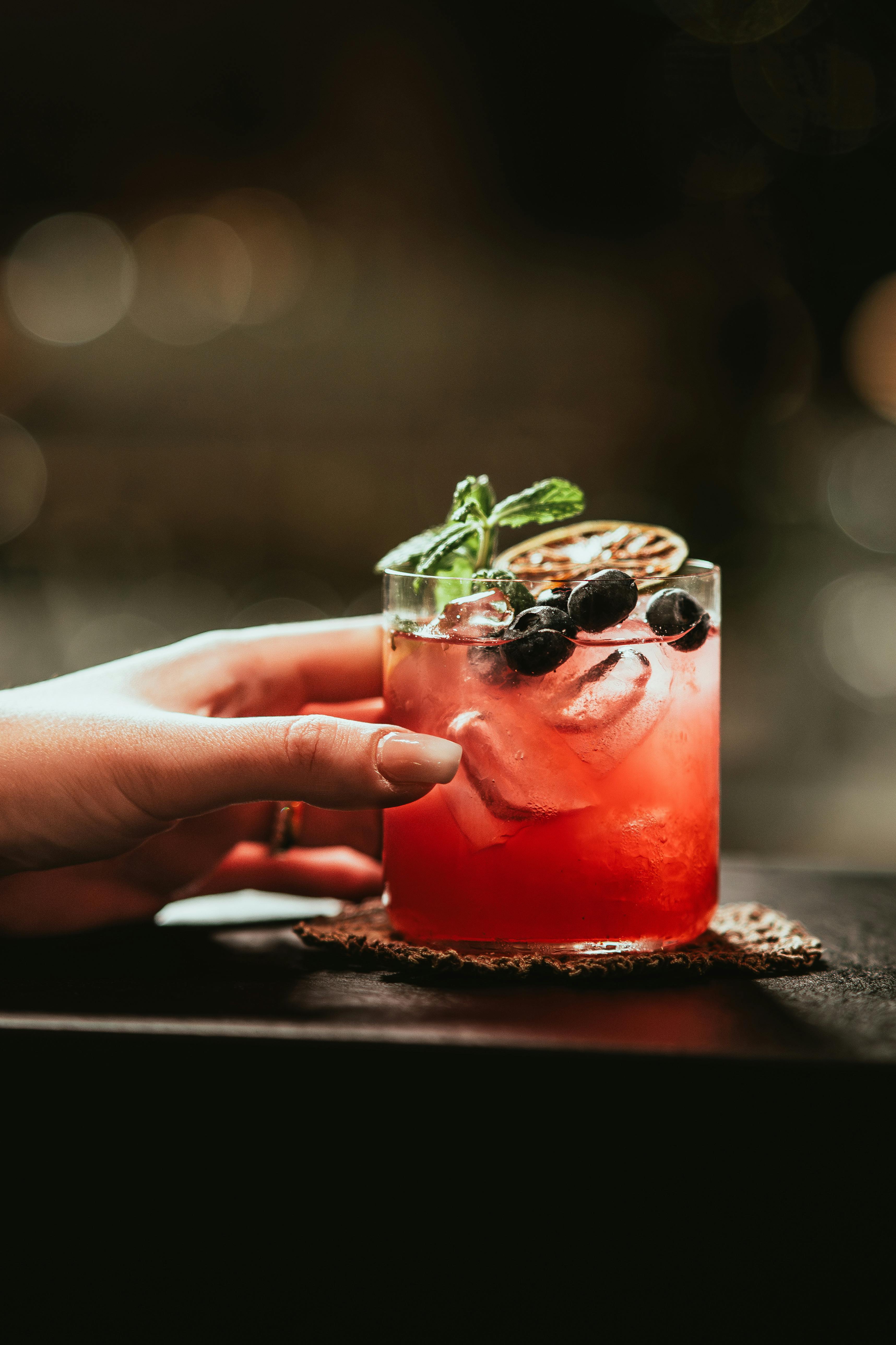 Fresh vs. Dehydrated Citrus Garnishes: The Real Cost Breakdown for Bar Programs